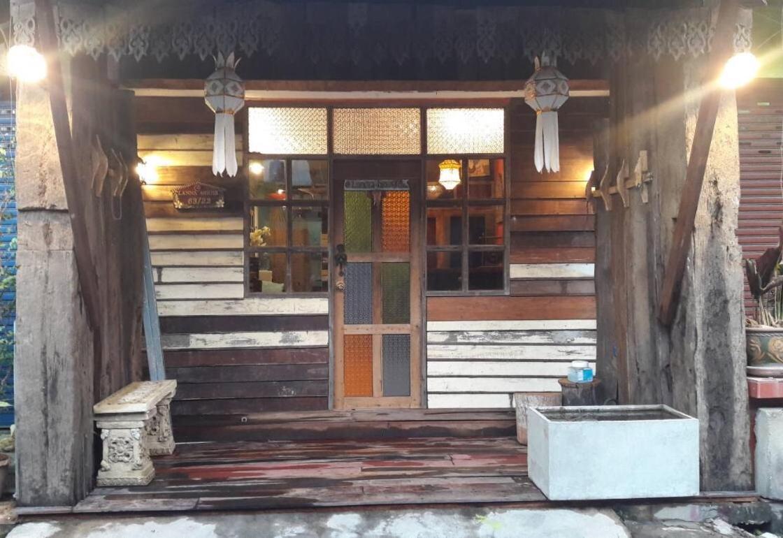 @Lanna House (Adults Only) Hostel Chiang Mai Exterior photo