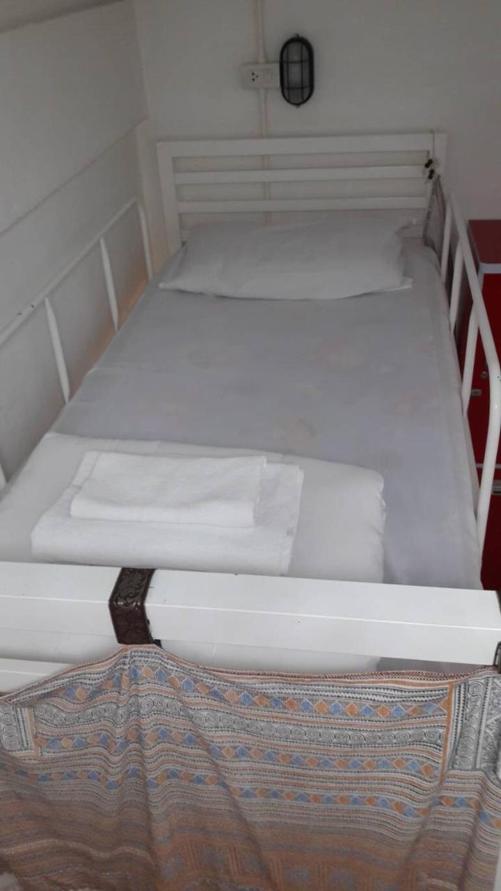 @Lanna House (Adults Only) Hostel Chiang Mai Exterior photo